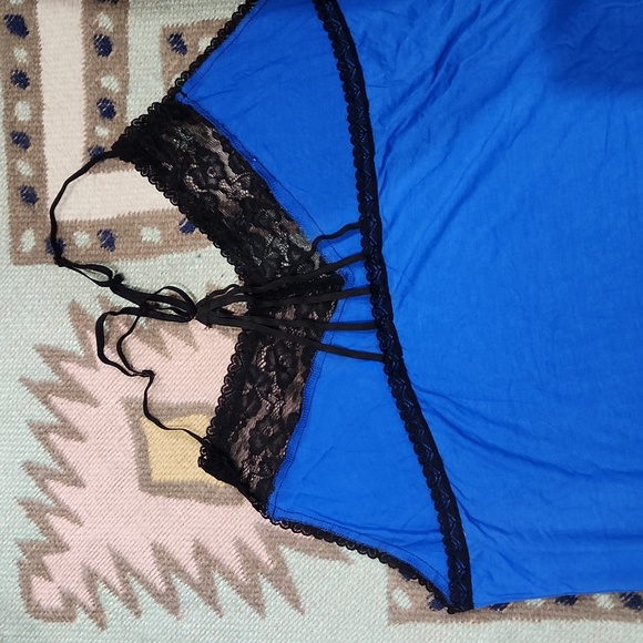 Buy 2 get 1 free whole closet - Picture 2 of 2